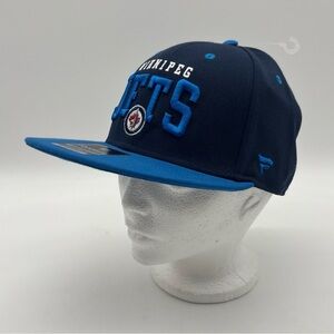 Men's Fanatics Navy/Blue Winnipeg Jets Iconic Two-Tone Snapback Hat NWT